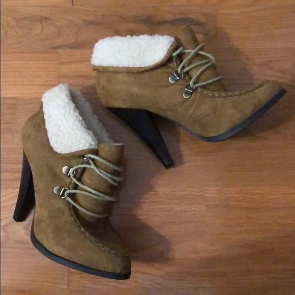 Tan booties - Picture 1 of 3